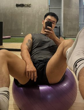 黎晓 南京 26岁 175cm 73kg
