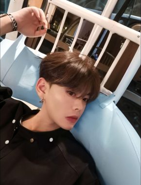 阮啸天 南京 25岁 184cm 67kg