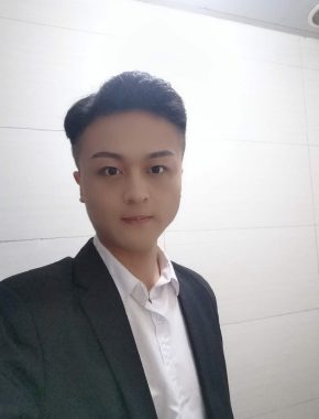 卫鹏展 南京 26岁 181cm 65kg