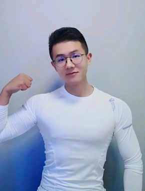 许超 南京 26岁 176cm 75kg