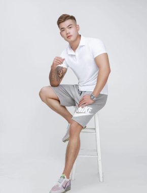程毅 南京 24岁 180cm 75kg