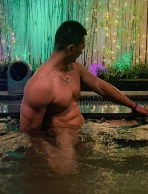 无锡朱魁 南京 38岁 181cm 85kg