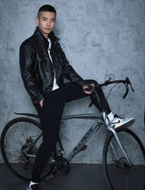 汪东阳 贵阳 25岁 181cm 68kg