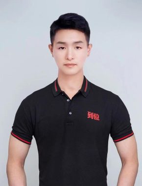 吴良芳 贵阳 33岁 170cm 60kg