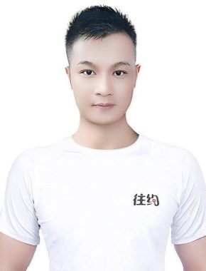 吴仲文 武汉 34岁 180cm 75kg