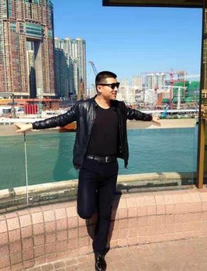 魏应周 武汉 38岁 180cm 83kg