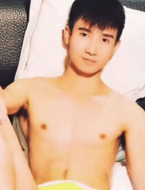 向松祚 武汉 35岁 172cm 62kg