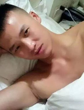 张召忠 武汉 36岁 185cm 85kg