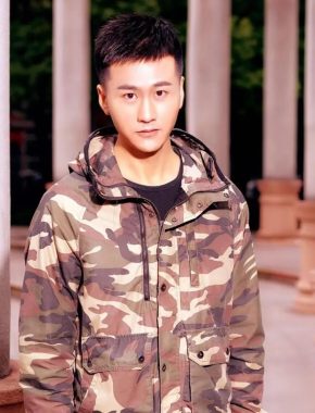 李铁 武汉 34岁 180cm 72kg