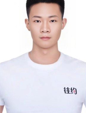 龚峥云 武汉 29岁 172cm 133kg