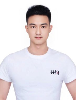 黄苛 武汉 41岁 177cm 70kg
