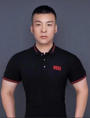 杨波 武汉 33岁 181cm 72kg