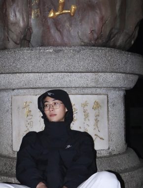 曾紫毅 长沙 24岁 178cm 60kg