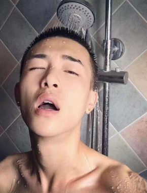 包凡 长沙 31岁 175cm 55kg