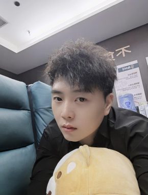 林泰宇 长沙 34岁 174cm 66kg