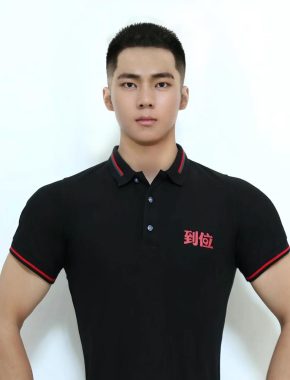 张帅 长沙 23岁 178cm 65kg