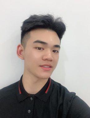 龙伟豪 长沙 23岁 175cm 58kg