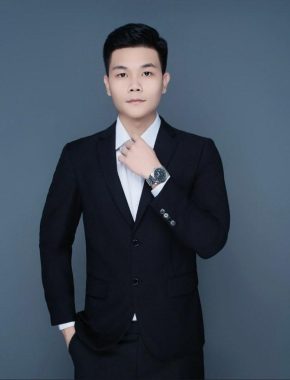 李直昆 海口 26岁 180cm 130kg