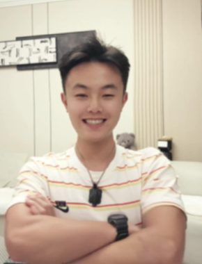 赵梓然 昆明 26岁 170cm 56kg