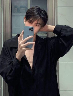 王云浩 昆明 25岁 180cm 65kg