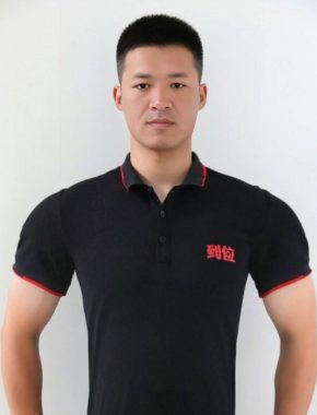 王强 大连 39岁 181cm 85kg