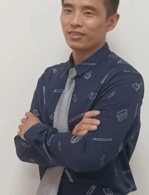 曹洪 海口 48岁