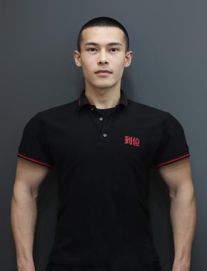 贺军杰 长沙 32岁 175cm 60kg