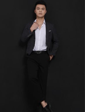 周勇 长沙 34岁 178cm 68kg