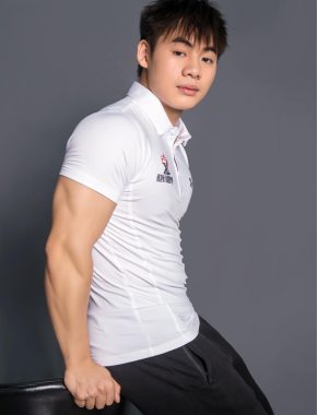 黄正韬 南宁 24岁 173cm 75kg