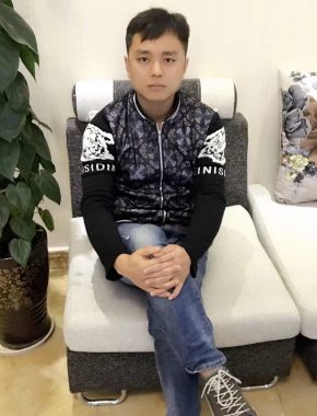 孙庭伟 昆明 37岁 173cm 65kg