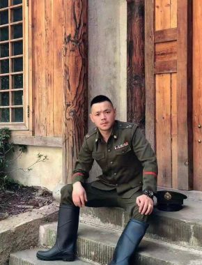 李正春 昆明 42岁 175cm 70kg