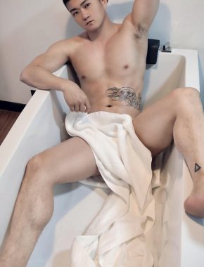 张凯 沈阳 31岁 175cm 70kg