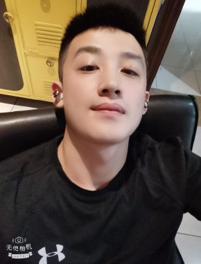 安良 昆明 32岁 175cm 65kg