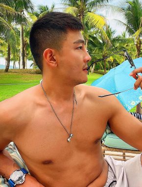 杨登魁 昆明 31岁 176cm 61kg