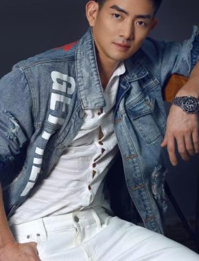 黄文杰 昆明 46岁 178cm 68kg