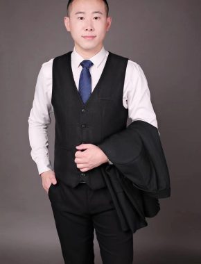 朱奎勇 昆明 39岁 178cm 75kg