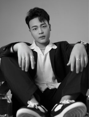 陈龙 昆明 25岁 176cm 65kg