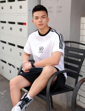 许志民 海口 26岁 172cm 60kg