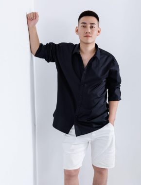 陈秀男 三亚 32岁 180cm 70kg