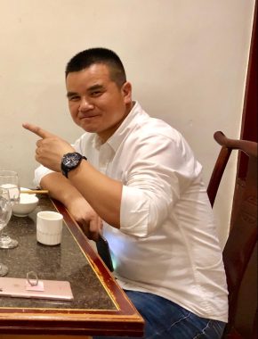 周华 三亚 46岁 171cm 85kg
