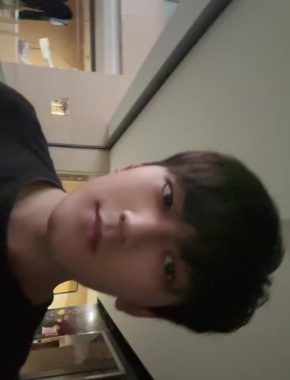 钟毅 三亚 26岁 182cm 72kg