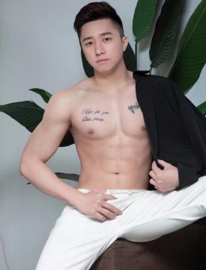 56 中国澳门 26岁 177cm 67kg