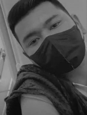 艾孜买提·阿不来提 乌鲁木齐 24岁