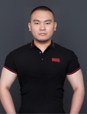 陈晓龙 呼和浩特 38岁 180cm 78kg