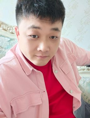 王岩松 吉林 35岁 180cm 90kg