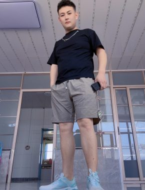 陈勇 松原 35岁 185cm 85kg