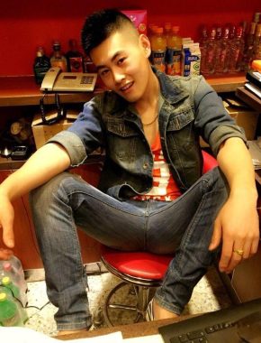 苏炳添 长春 33岁 180cm 70kg