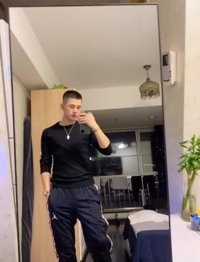 刘贺 长春 31岁 180cm 67kg