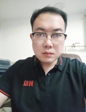 杨国栋 太原 28岁 174cm 81kg