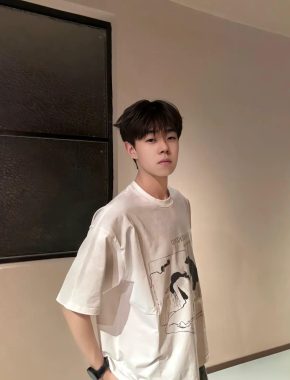 刘家辉 太原 24岁 175cm 60kg